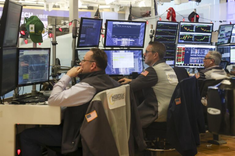 Fotografía de una sesión en Wall Street. EFE/Sarah Yenesel