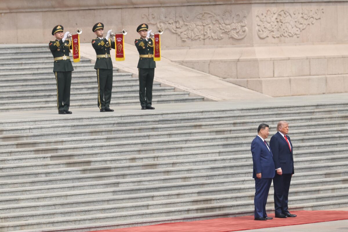 BEIJING (China), 14/05/2026.- Los presidentes de China, Xi Jinping (I), y de Estados Unidos, Donald Trump (D), se encuentran en Pekín. EFE/EPA/Maxim Shemetov / POOL