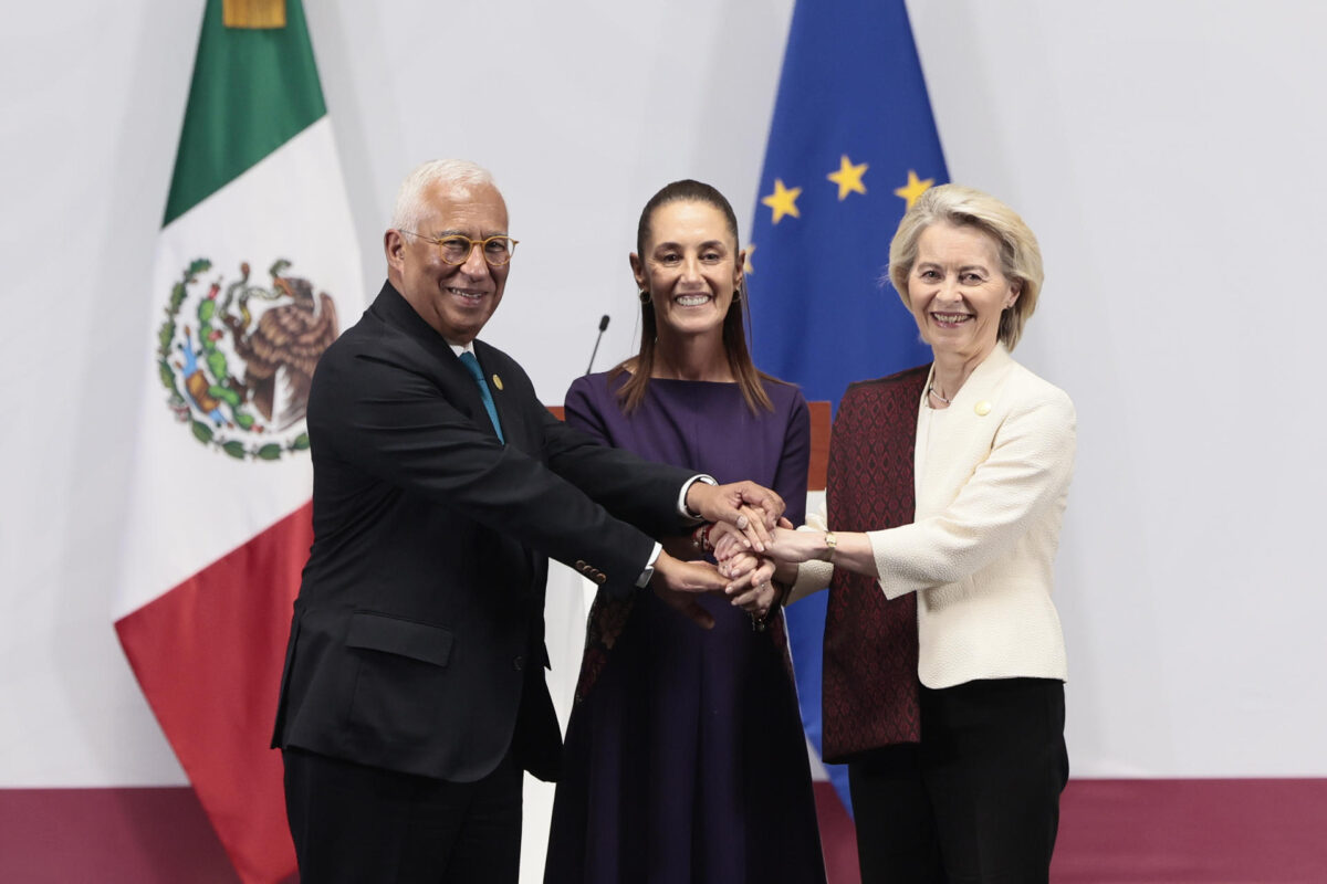 México y la UE firman su nuevo acuerdo global modernizado - La Stampa ...