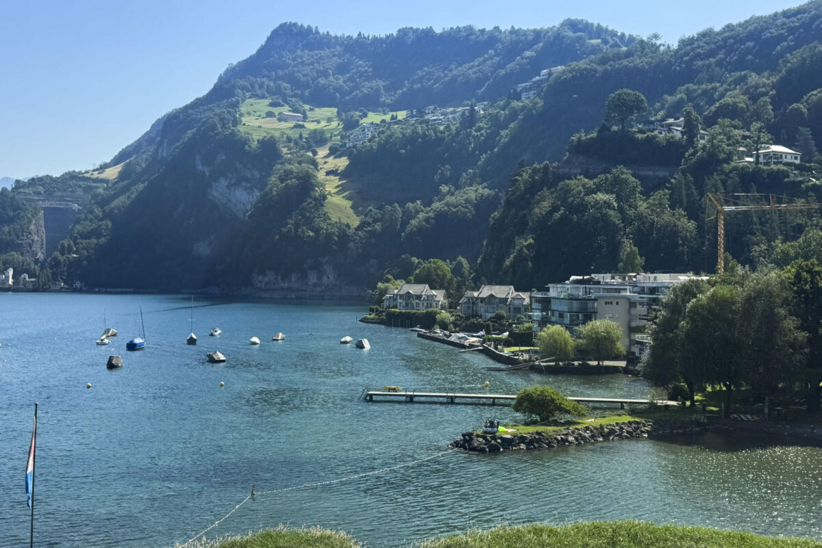 Montaña de Bürgenstock (Suiza). El Gobierno suizo confirmó este viernes que la reunión prevista entre Estados Unidos, Irán y los dos mediadores en las negociaciones para un cese de las hostilidades, Catar y Pakistán, se ha pospuesto. EFE/ Antonio Broto