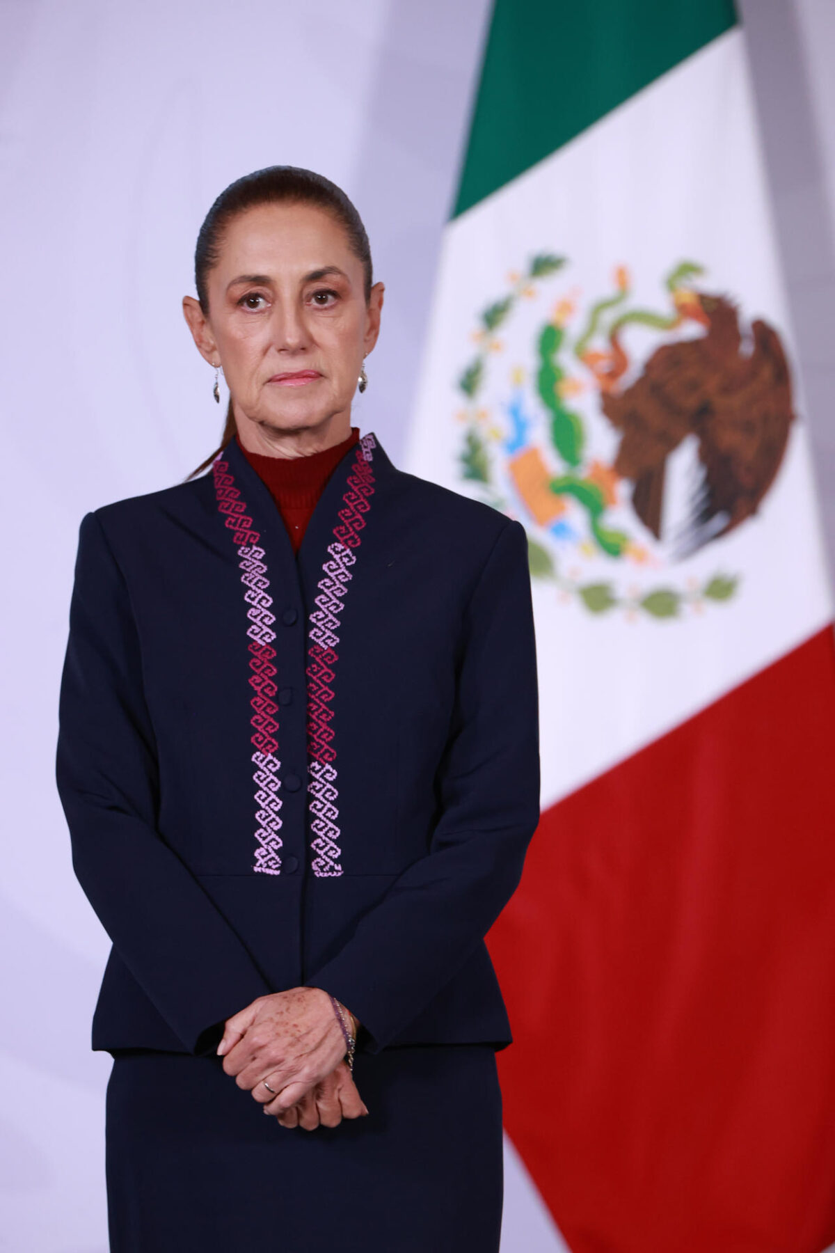 La presidenta de México, Claudia Sheinbaum, participa en una rueda de prensa este martes, en Palacio Nacional de la Ciudad de México (México). EFE/Mario Guzmán