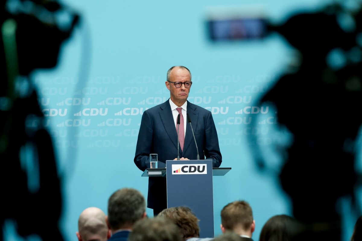 - El Canciller alemán y líder de la Unión Demócrata Cristiana (CDU) Friedrich Merz asiste a una rueda de prensa en la sede del partido de la CDU tras una reunión de la junta del partido de la CDU en Berlín, Alemania, 21 de septiembre de 2026. Las elecciones para la Cámara de Representantes en Berlín y el parlamento estatal de Mecklemburgo-Pomerania Occidental se celebraron el 20 de septiembre de 2026. (Elecciones, Alemania) EFE/EPA/FILIP SINGER
