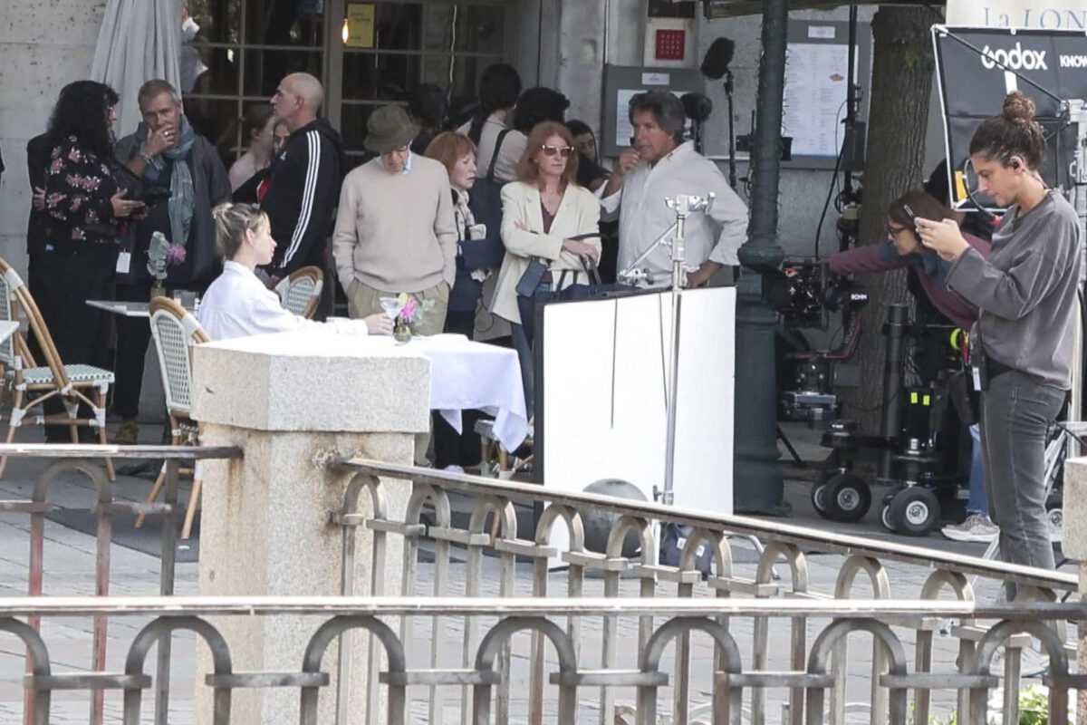Woody Allen en el rodaje de su próxima película, que ha empezado a rodar en Madrid este 5 de octubre. EFE/Pablo Rojo